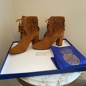 Aquazzura NIB, 37.5/ size 7.5. Suede Fringe Heeled Ankle Boots